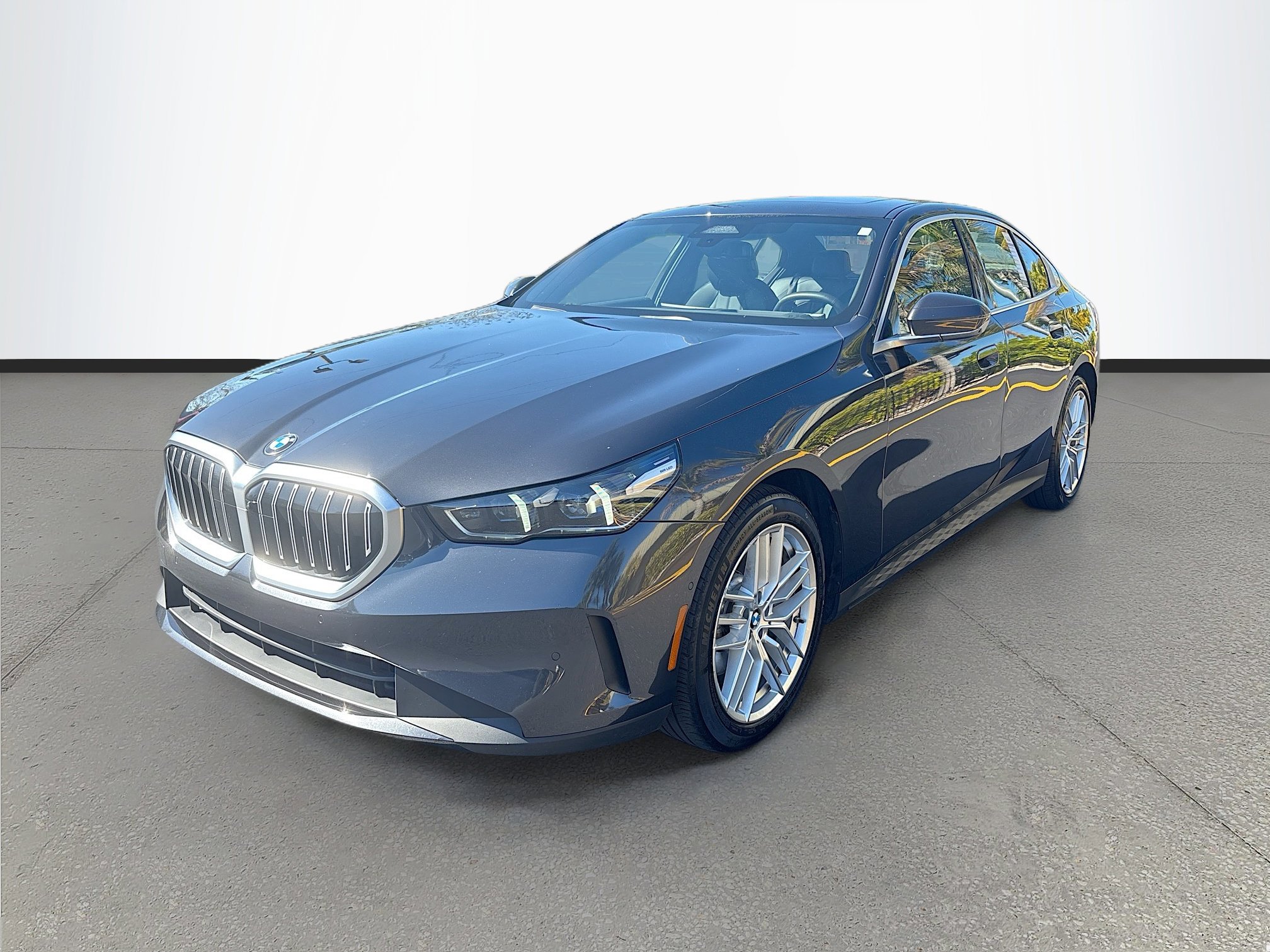 Used 2025 BMW 530i image 8