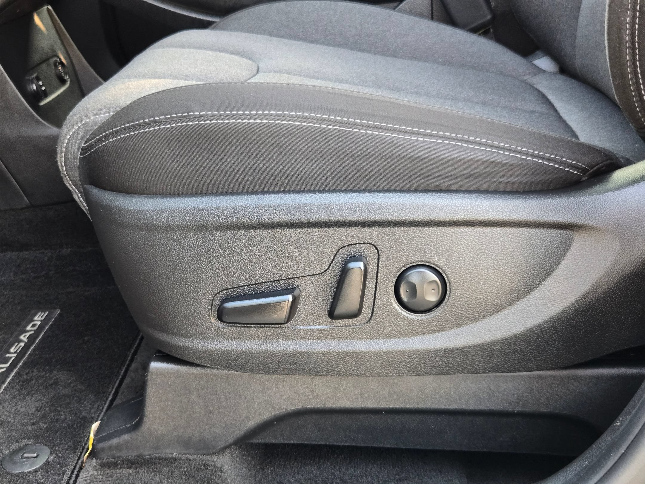 Used 2021 Hyundai Palisade SEL FWD image 23