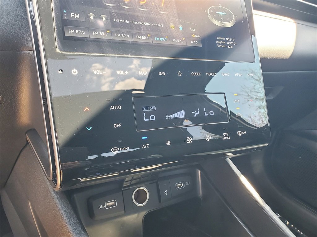 Used 2022 Hyundai Santa Cruz Limited image 31