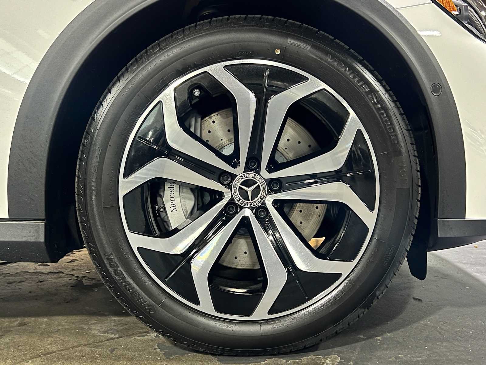 New 2025 Mercedes-Benz E 450 4MATIC All-Terrain Wagon image 9