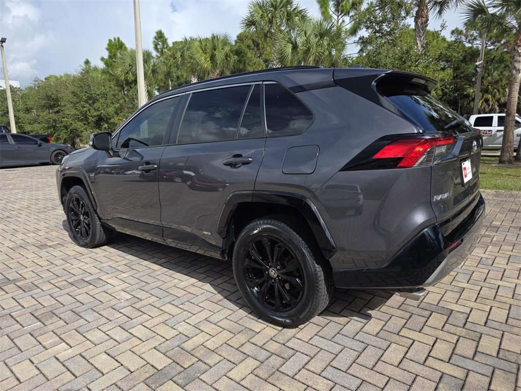 Certified 2022 Toyota RAV4 SE w/ Convenience Package image 9