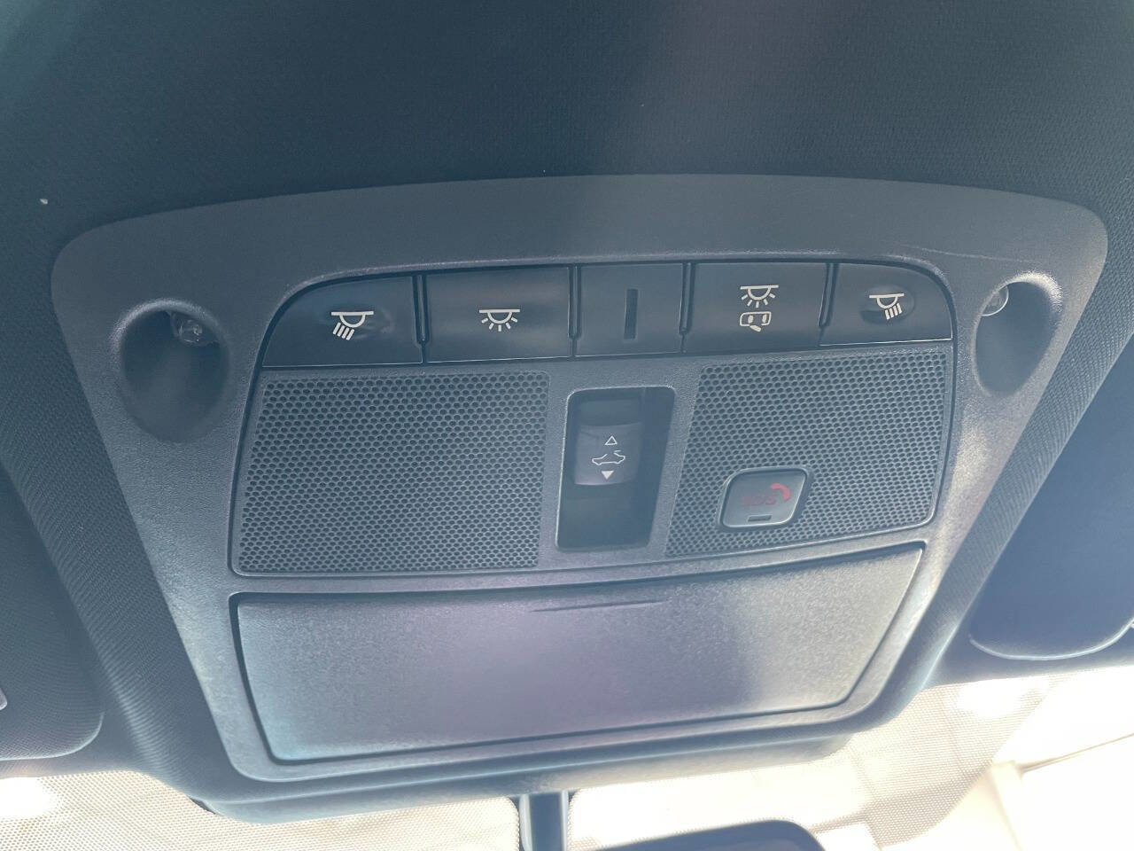 Used 2017 INFINITI Q60 Red Sport 400 image 34