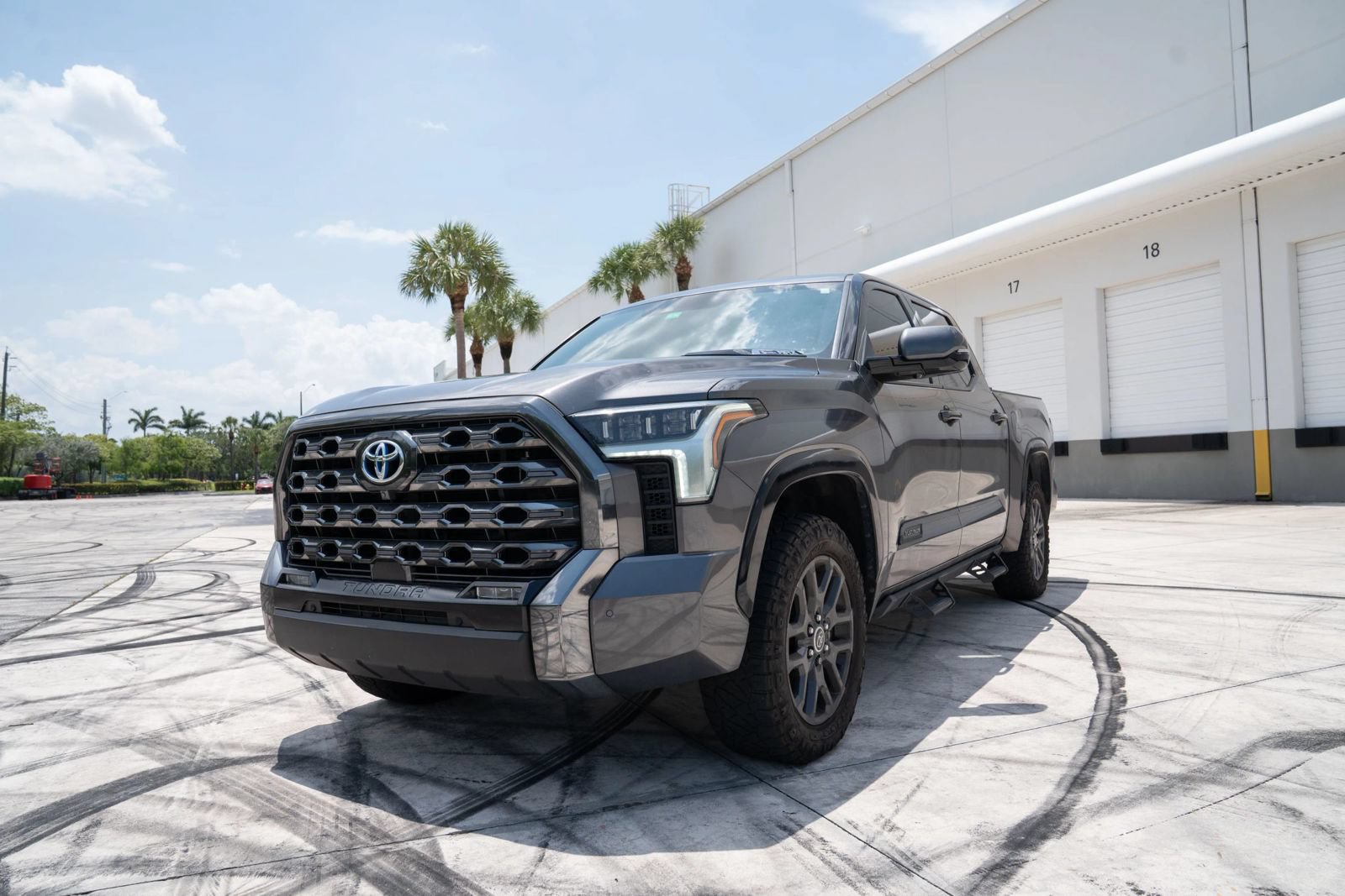 Used 2023 Toyota Tundra Platinum AWD/4WD image 12