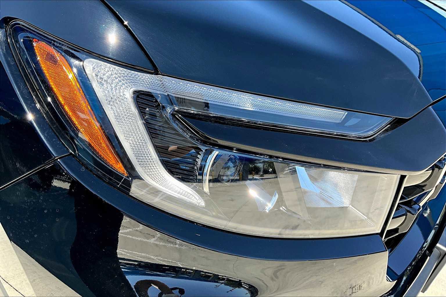 New 2026 Honda Ridgeline Black Edition image 13