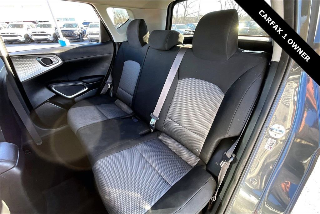 Used 2021 Kia Soul LX image 21
