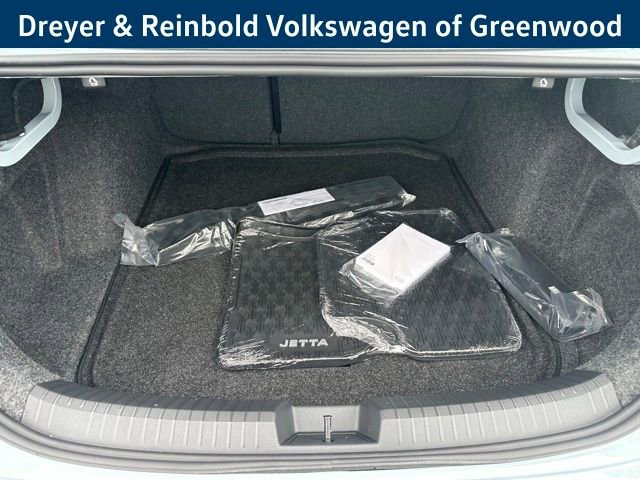 New 2026 Volkswagen Jetta SE image 32