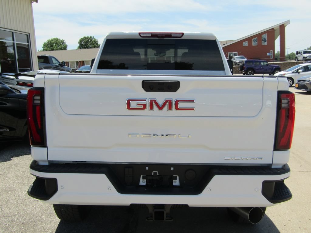 New 2026 GMC Sierra 3500 Denali w/ Technology Package AWD/4WD image 4