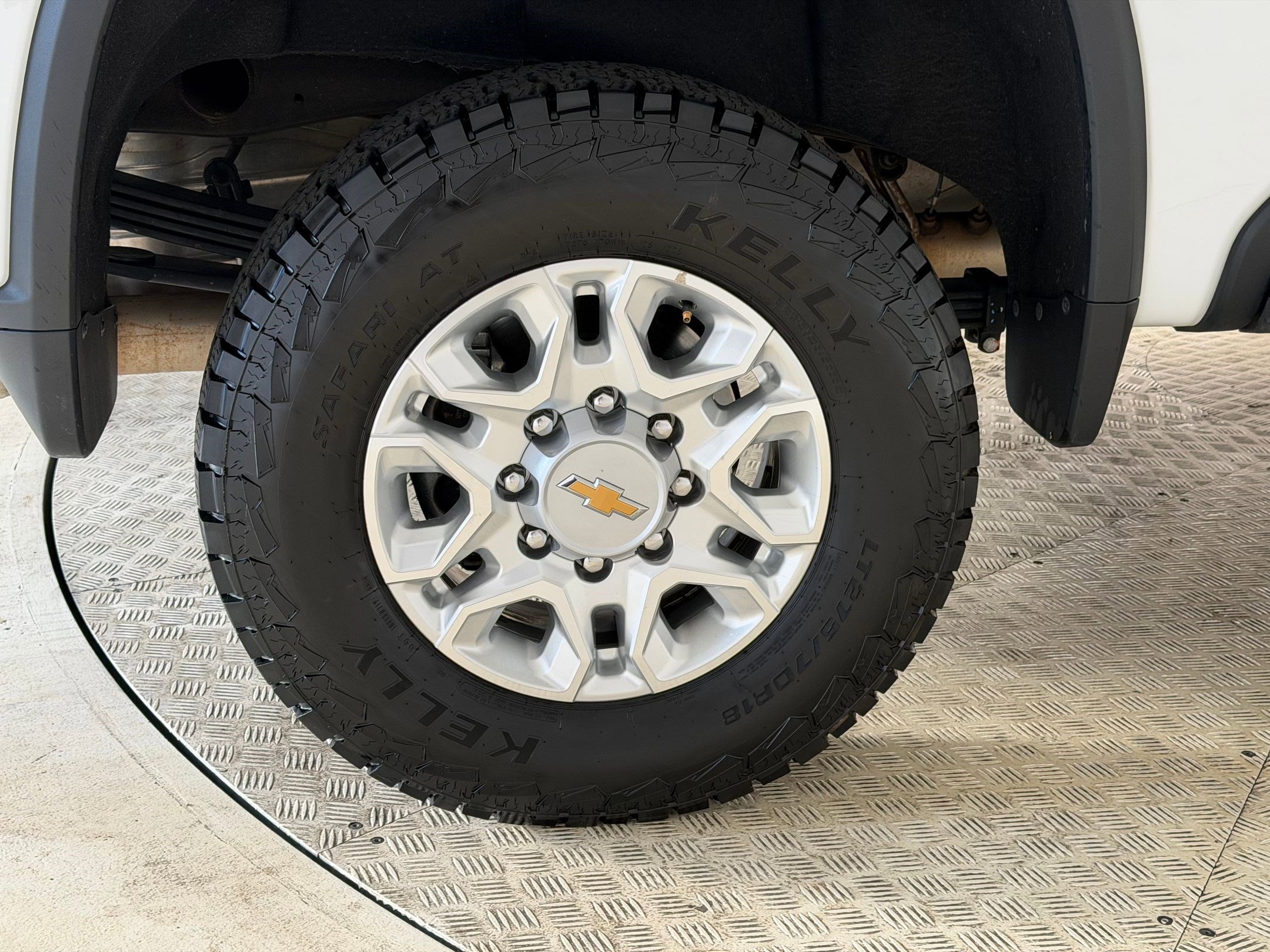 Used 2024 Chevrolet Silverado 2500 LTZ w/ LTZ Plus Package image 11