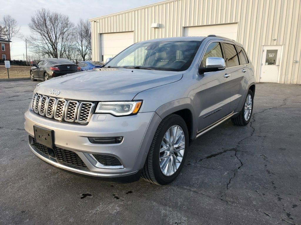 Used 2018 Jeep Grand Cherokee Summit image 3