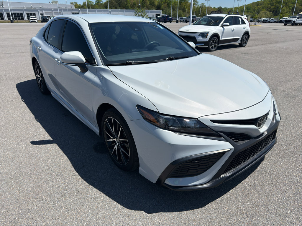 Used 2024 Toyota Camry SE FWD image 11