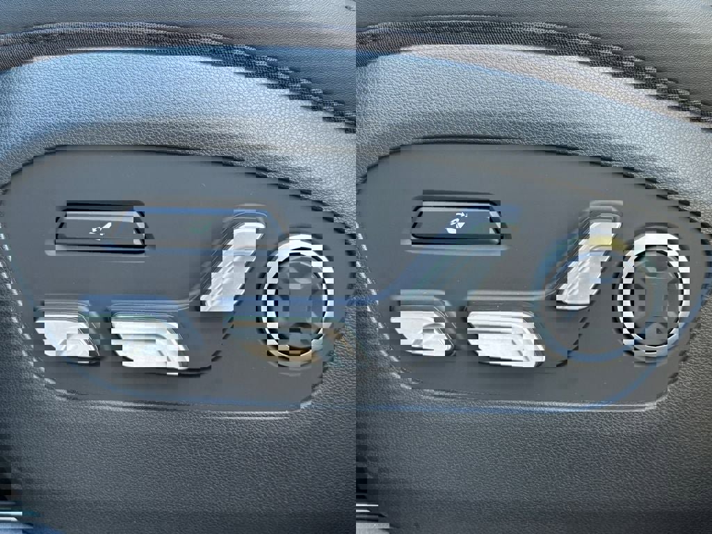 New 2026 Hyundai Ioniq 9 Limited w/ Tow & Go Package image 11