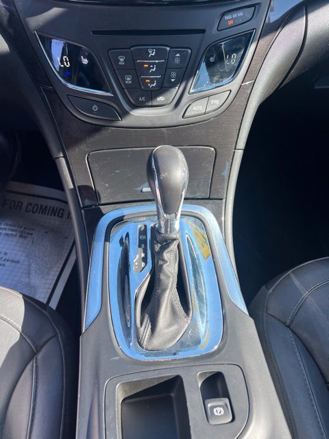 Used 2014 Buick Regal Premium FWD image 25
