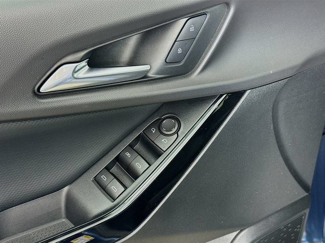 Used 2025 Chevrolet Equinox LT FWD image 19