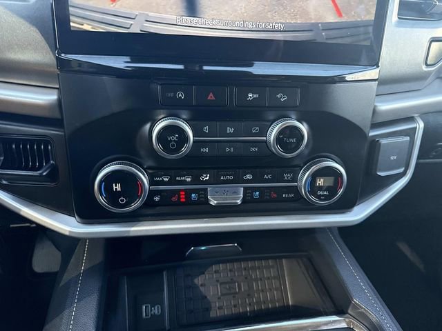 Used 2024 Ford Expedition XLT image 31