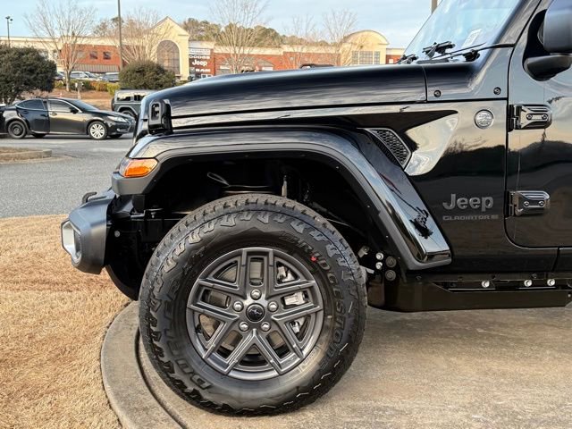 New 2026 Jeep Gladiator Sport AWD/4WD image 12