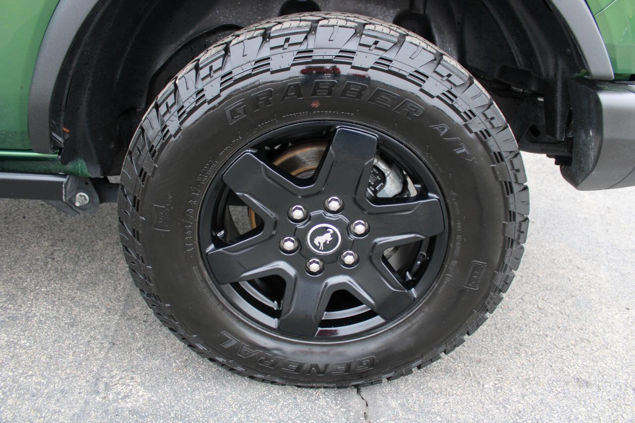 Used 2024 Ford Bronco Black Diamond image 14