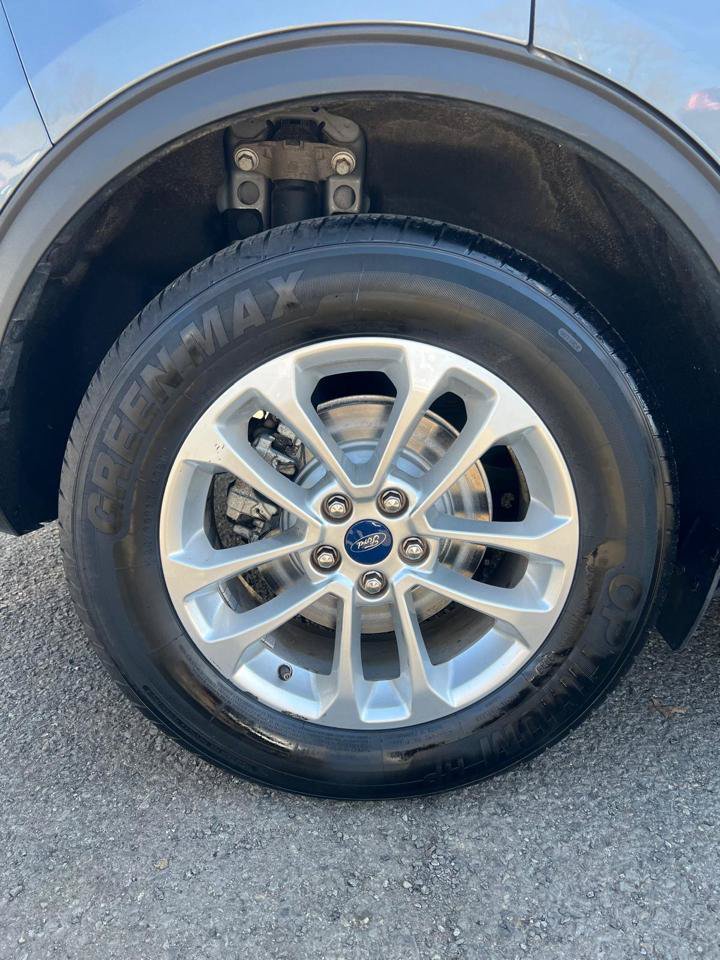 Used 2022 Ford Escape SE AWD/4WD image 13