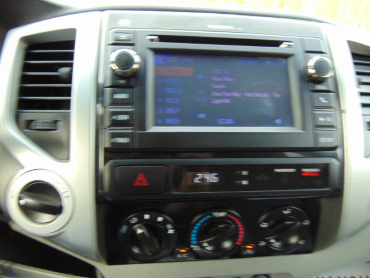 Used 2013 Toyota Tacoma 4x4 Double Cab w/ TRD Sport Pkg image 22