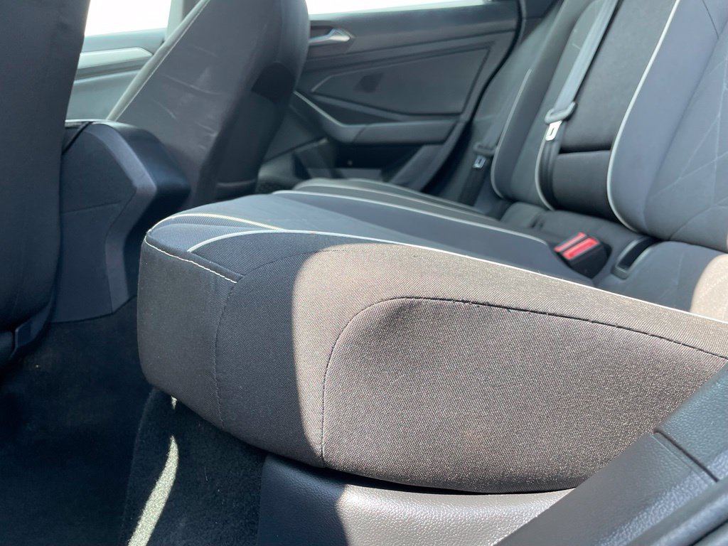 Used 2025 Volkswagen Jetta Sport FWD image 37