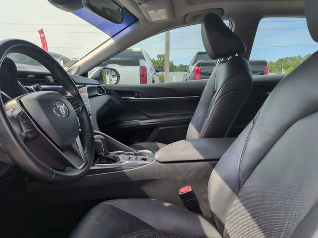 Used 2018 Toyota Camry XSE FWD image 15