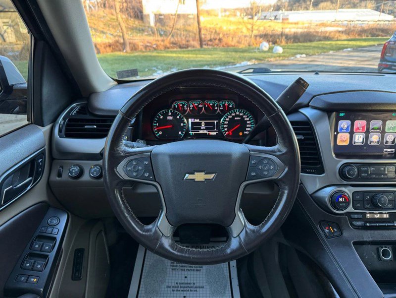 Used 2016 Chevrolet Suburban LT image 12