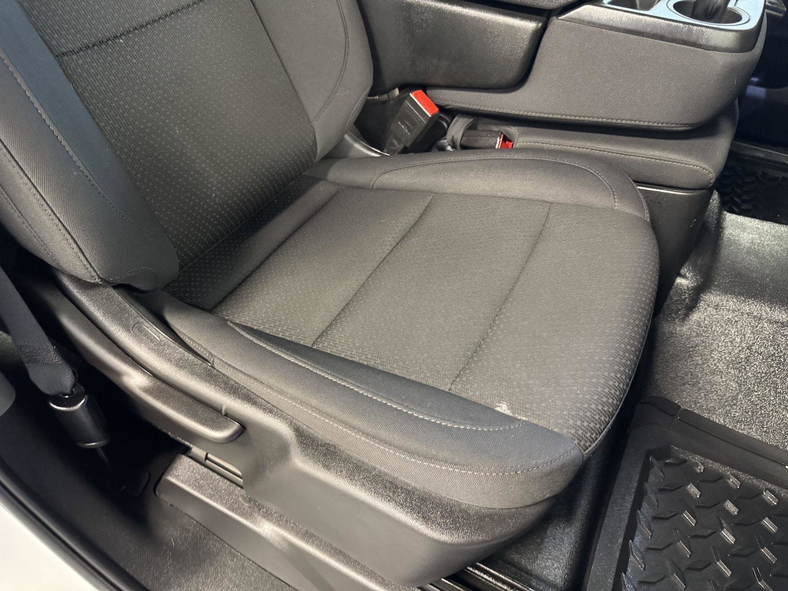Used 2025 Chevrolet Silverado 1500 W/T w/ Trailering Package image 25