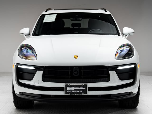 Certified 2026 Porsche Macan AWD/4WD image 33