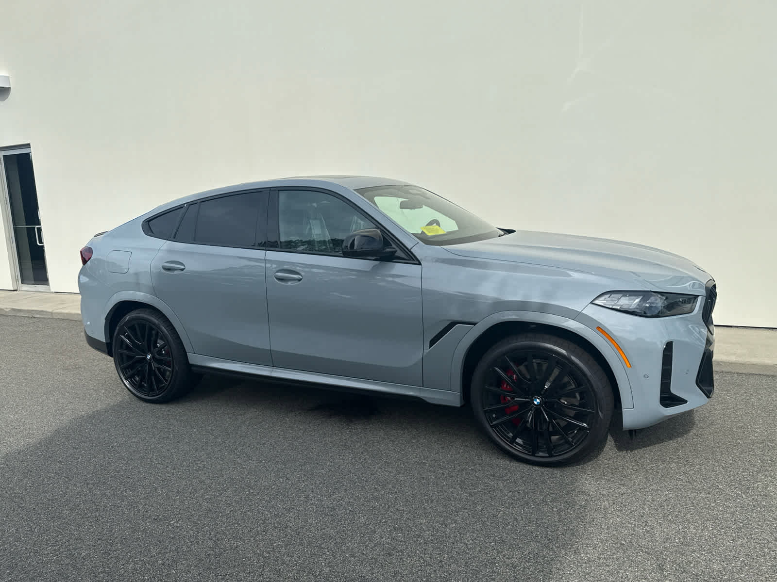 New 2026 BMW X6 M60i image 7
