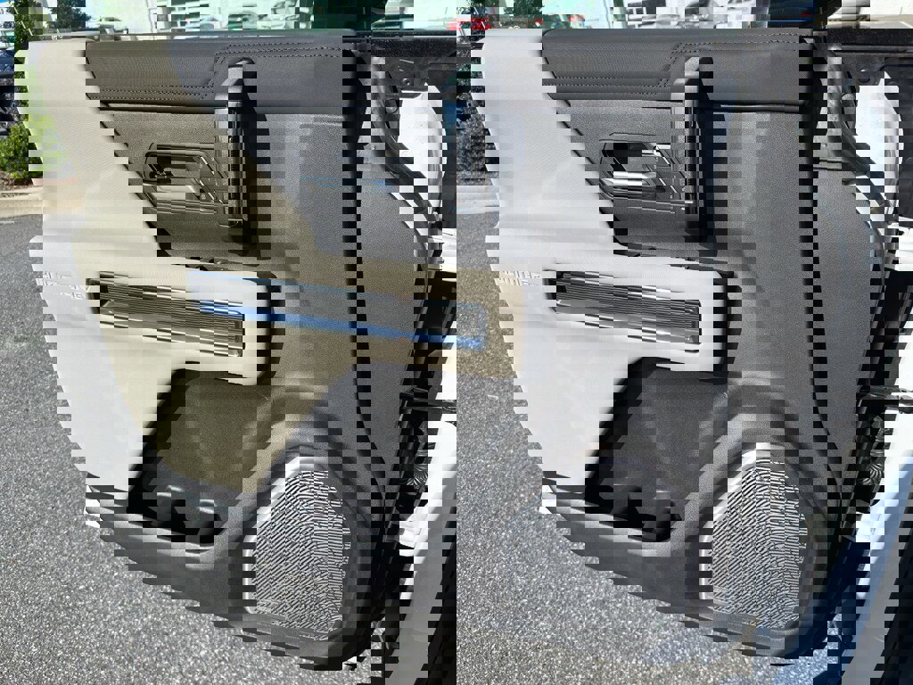 New 2026 GMC Hummer EV 4x4 Crew Cab image 8