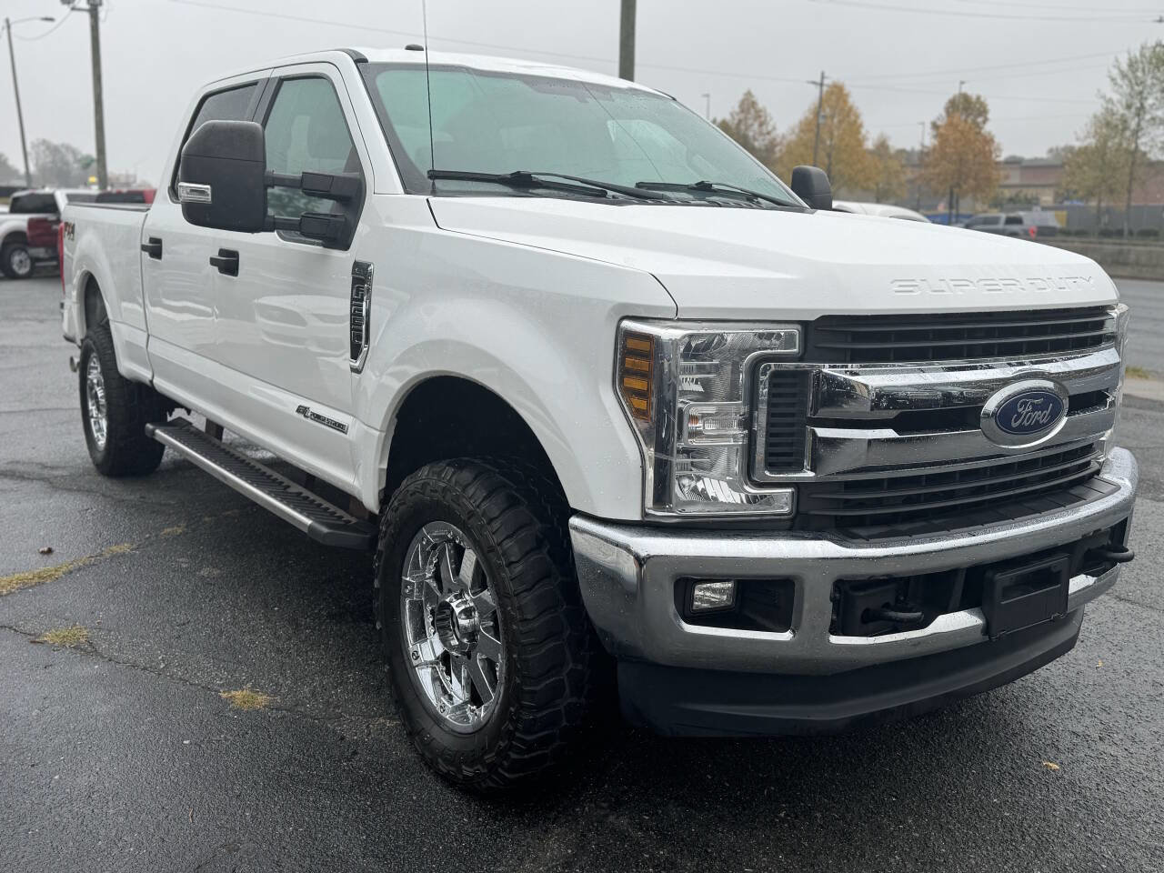 Used 2018 Ford F250 XLT w/ XLT Value Package AWD/4WD image 3
