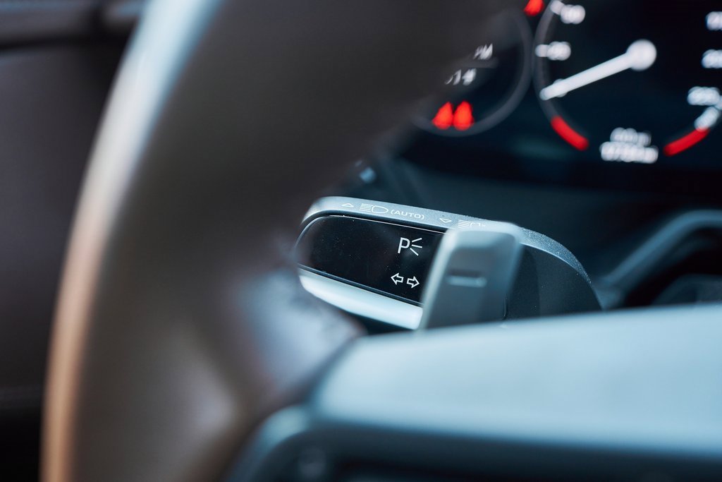 Used 2022 Porsche 911 Turbo S image 50