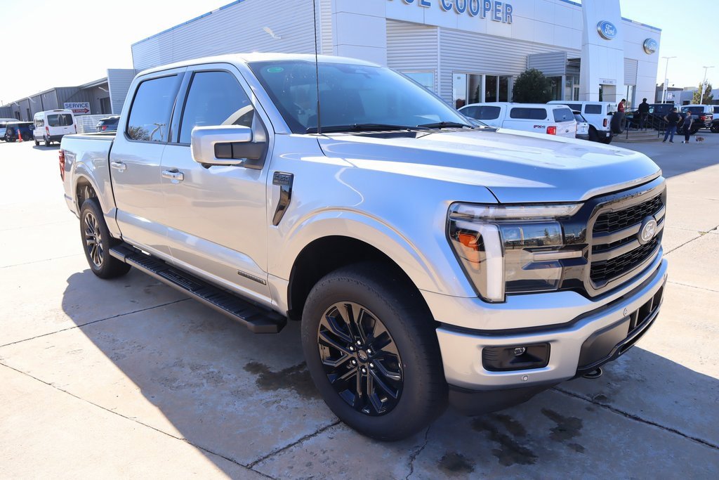 New 2025 Ford F150 Lariat w/ Equipment Group 501A Mid