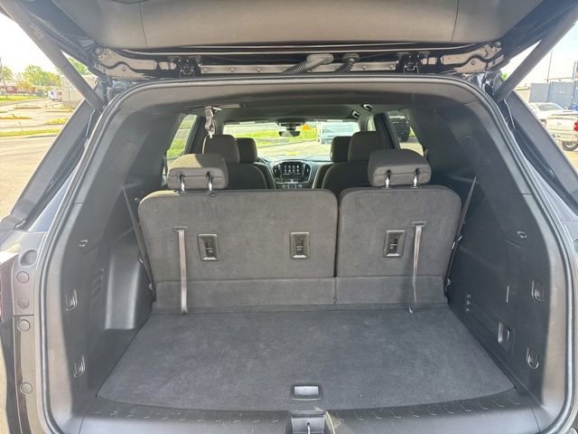 Used 2023 Chevrolet Traverse LT w/ Midnight/Sport Edition AWD/4WD image 12