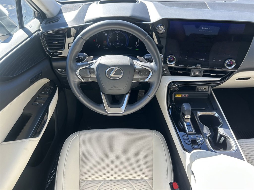 Used 2025 Lexus NX 300h AWD w/ Luxury Package image 15