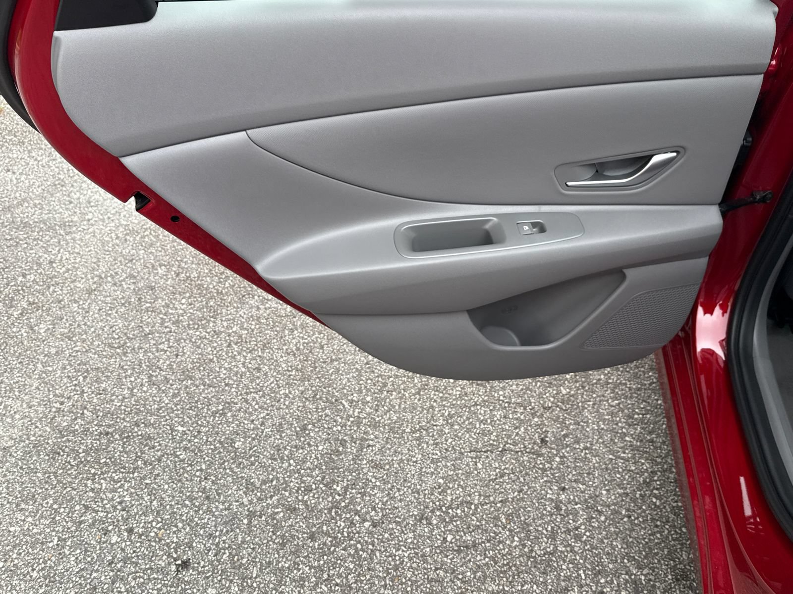 Used 2025 Hyundai Elantra Sport FWD image 21