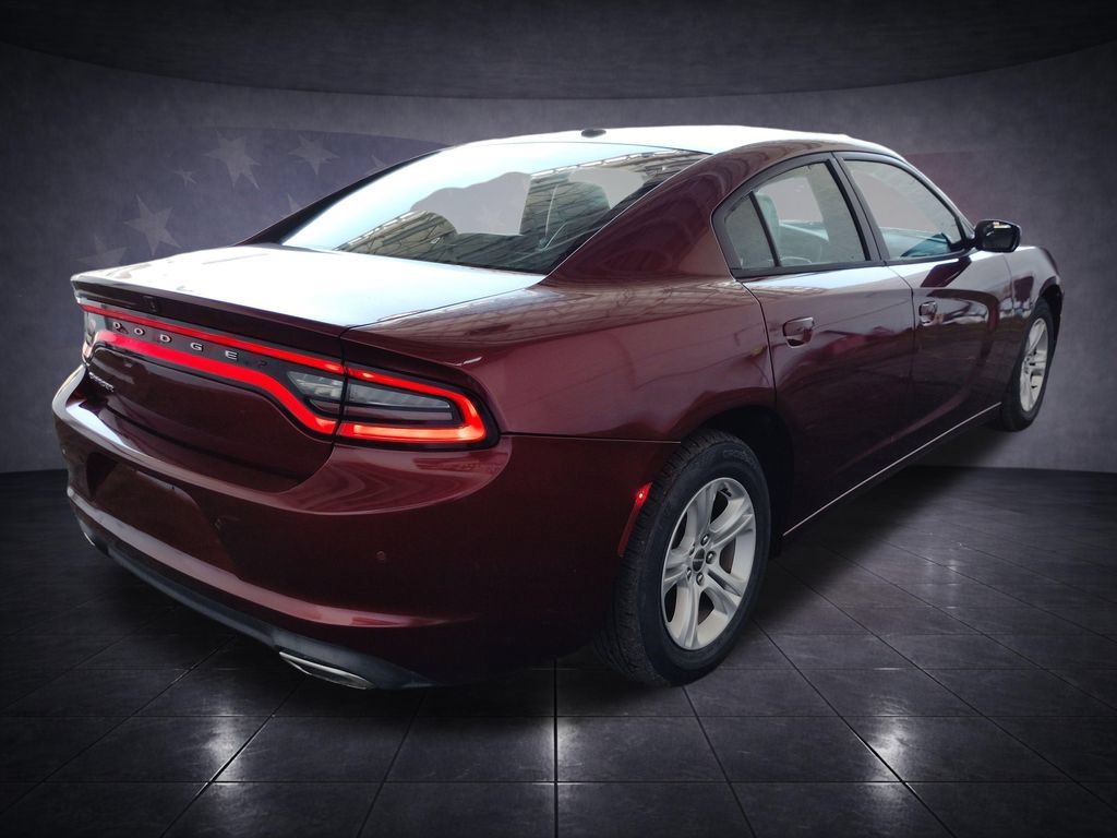 Used 2019 Dodge Charger SXT w/ Leather Interior Group RWD image 5