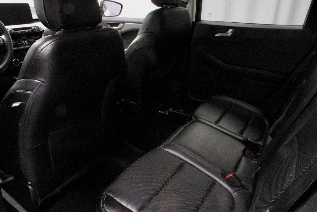 Certified 2022 Ford Escape SEL image 18