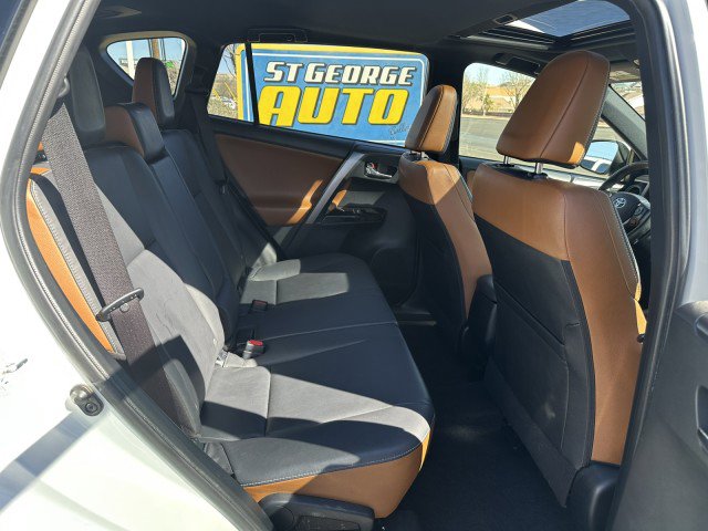 Used 2016 Toyota RAV4 SE w/ Advanced Technology Package image 16