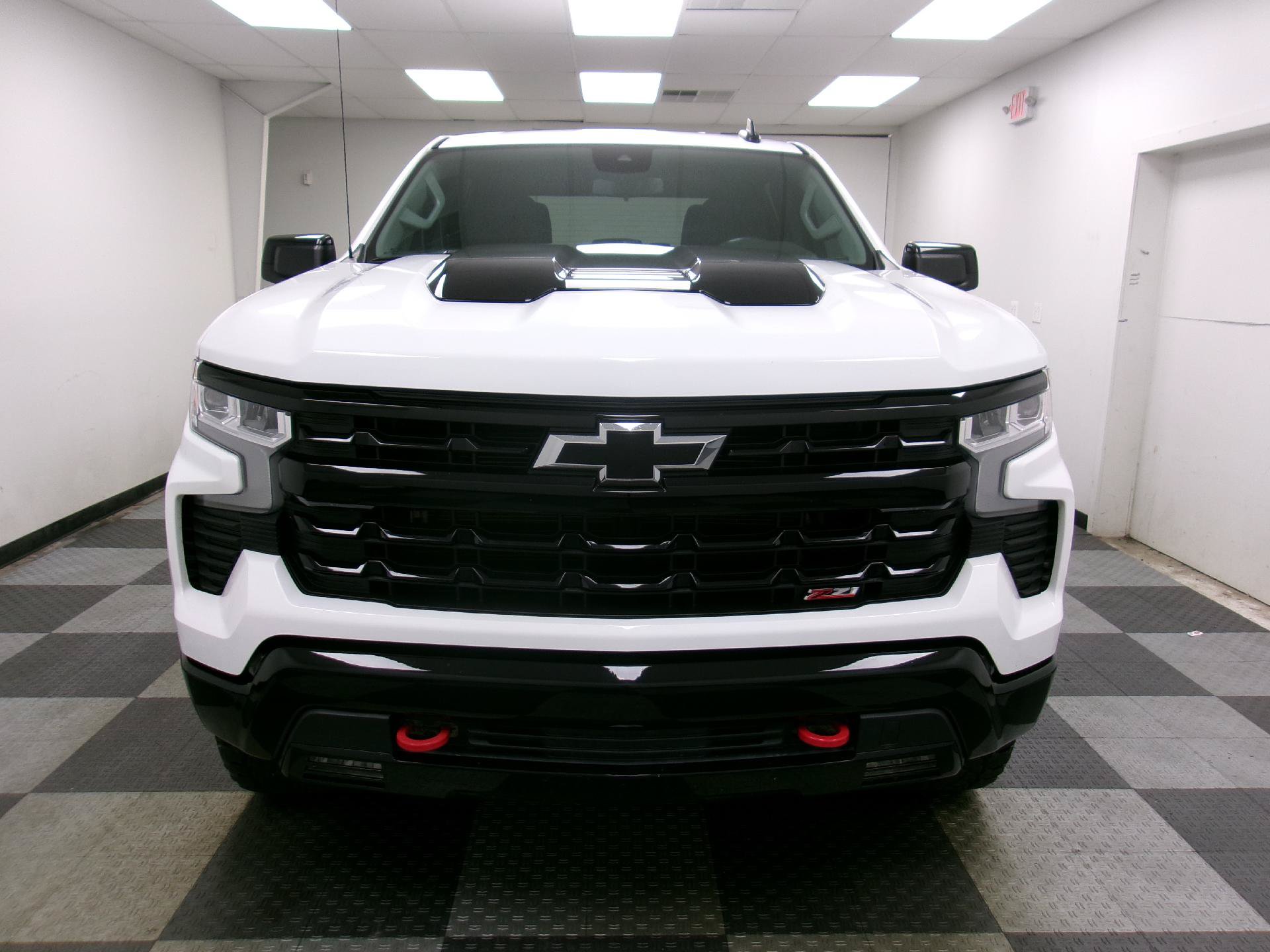 Used 2024 Chevrolet Silverado 1500 LT Trail Boss w/ Protection Package AWD/4WD image 16