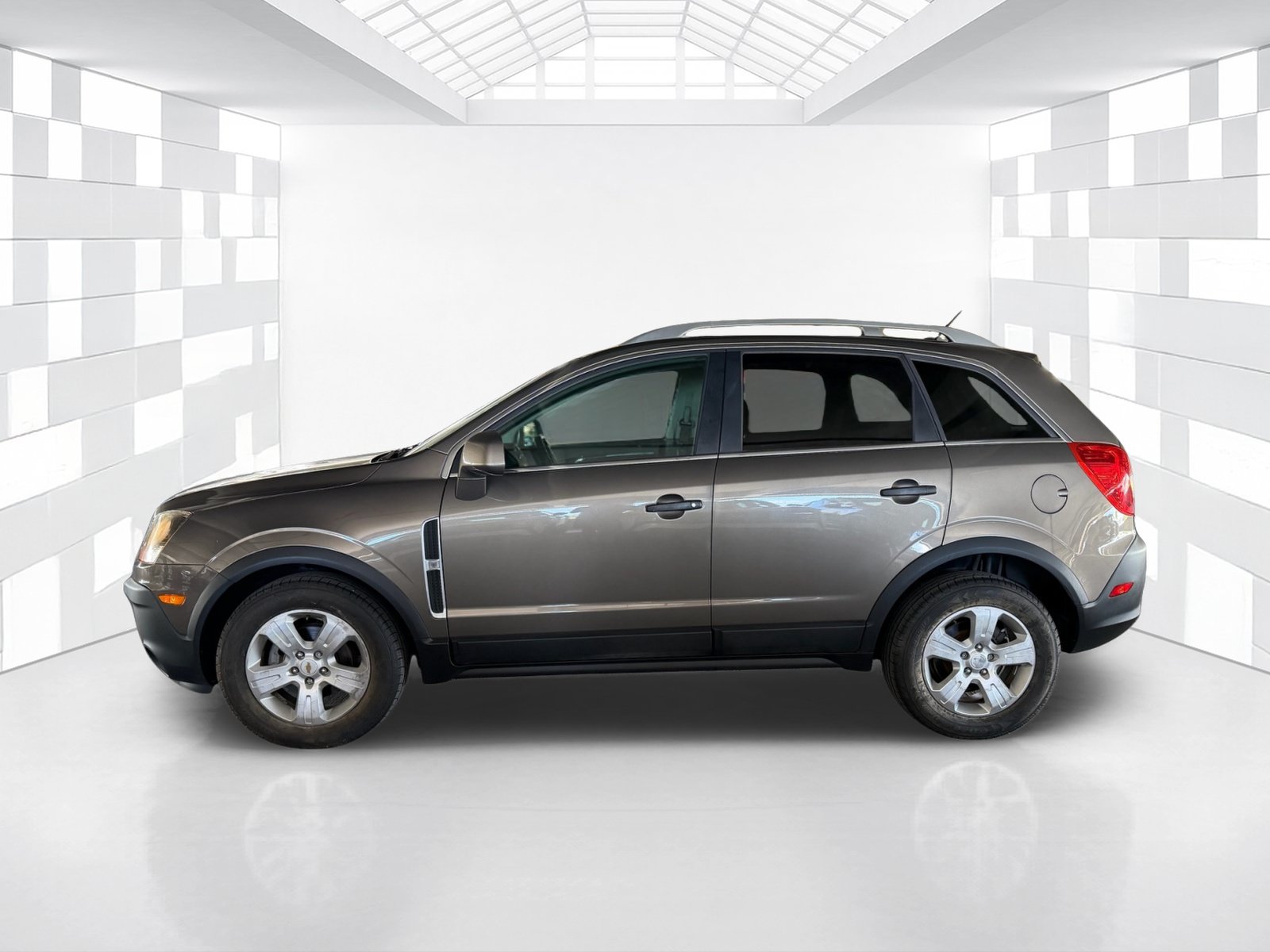 Used 2015 Chevrolet Captiva Sport LS FWD image 4