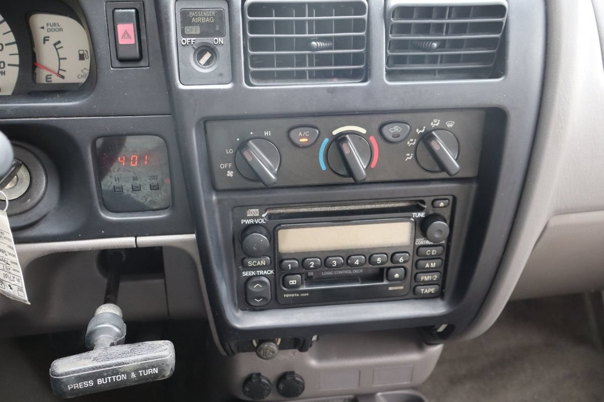 Used 2003 Toyota Tacoma 4x4 Regular Cab image 23