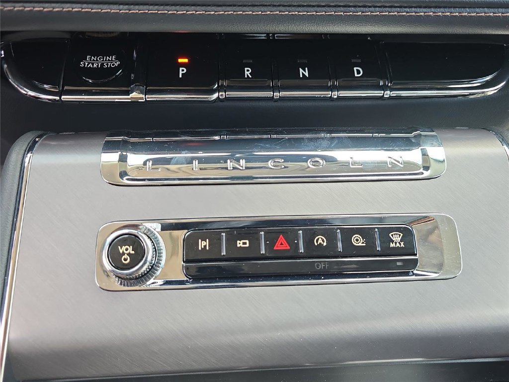 New 2026 Lincoln Aviator 2WD image 16