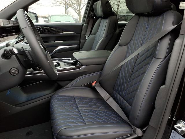 New 2026 Cadillac Escalade IQL Sport 1 w/ LPO, ONYX Package AWD/4WD image 5