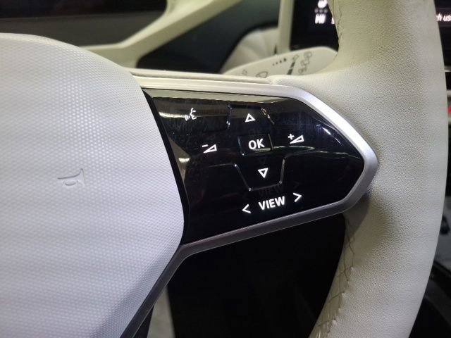 Used 2023 Volkswagen ID.4 Pro S Plus image 17