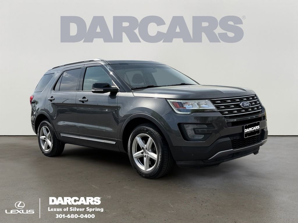 Used 2017 Ford Explorer XLT AWD/4WD image 1