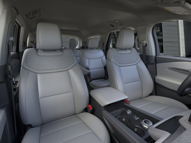 New 2026 Ford Explorer Active w/ Active Comfort Package AWD/4WD image 10