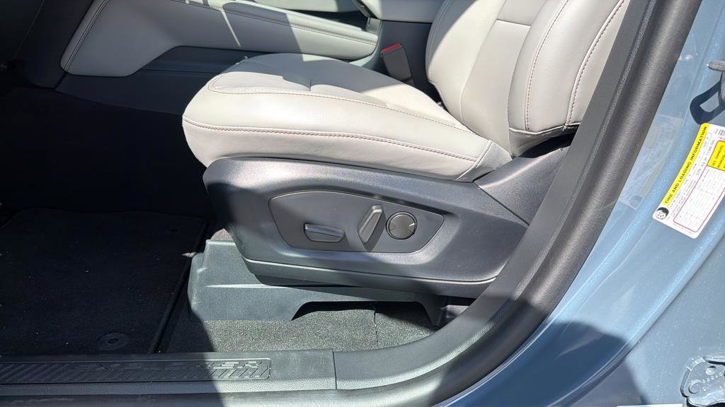 New 2026 Ford Explorer Active w/ Active Comfort Package AWD/4WD image 21