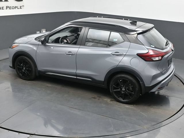 Used 2023 Nissan Kicks SR w/ SR Premium Package FWD image 42