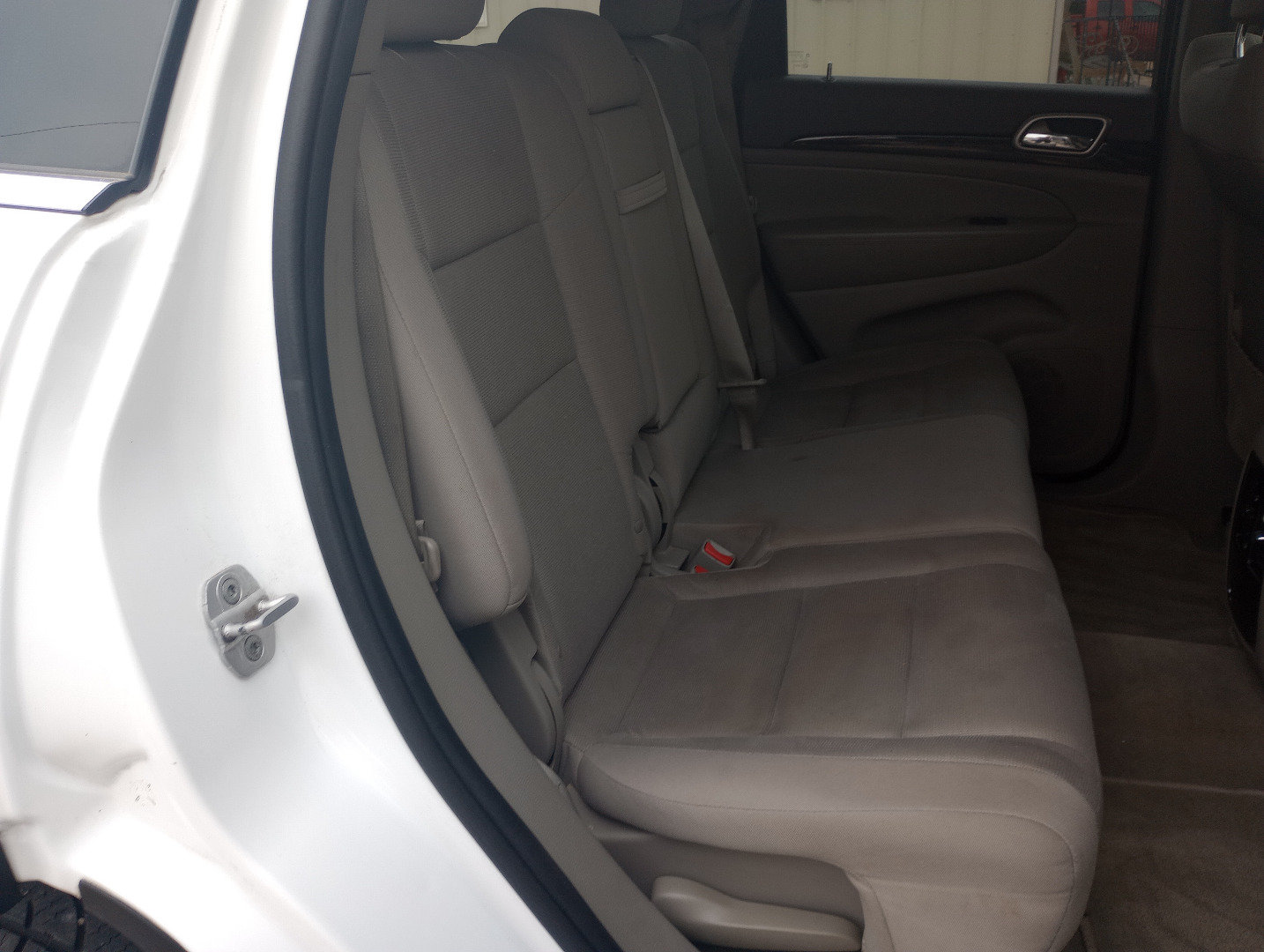 Used 2013 Jeep Grand Cherokee Laredo RWD image 13