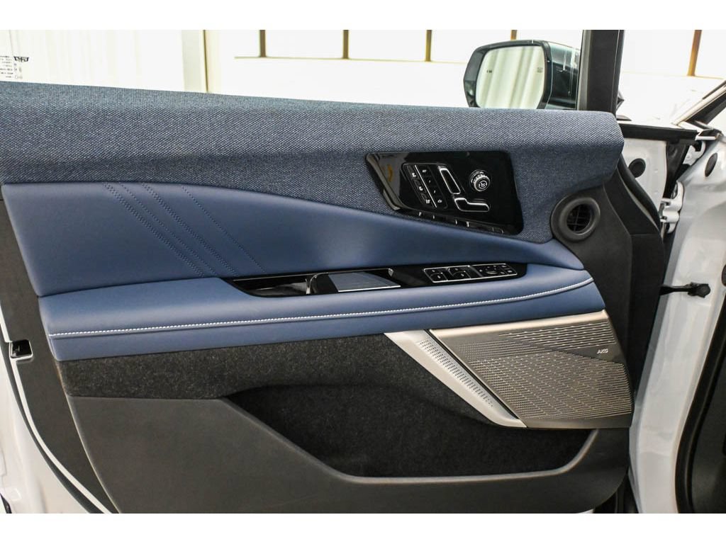 New 2027 Cadillac Optiq Premium Sport w/ LPO, ONYX Package AWD/4WD image 15